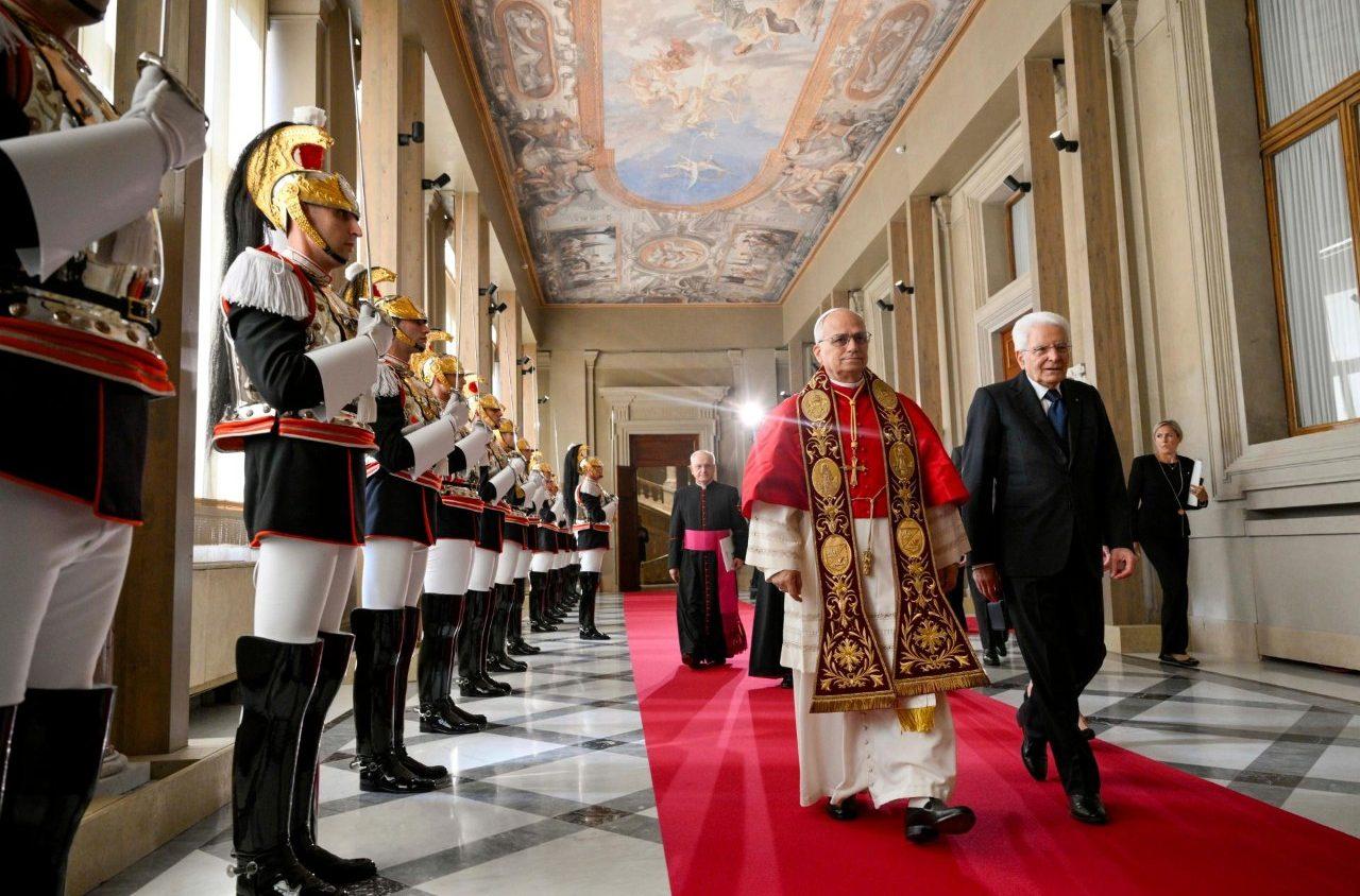 Visiting Italian president, pope urges multilateralism, welcome of migrants