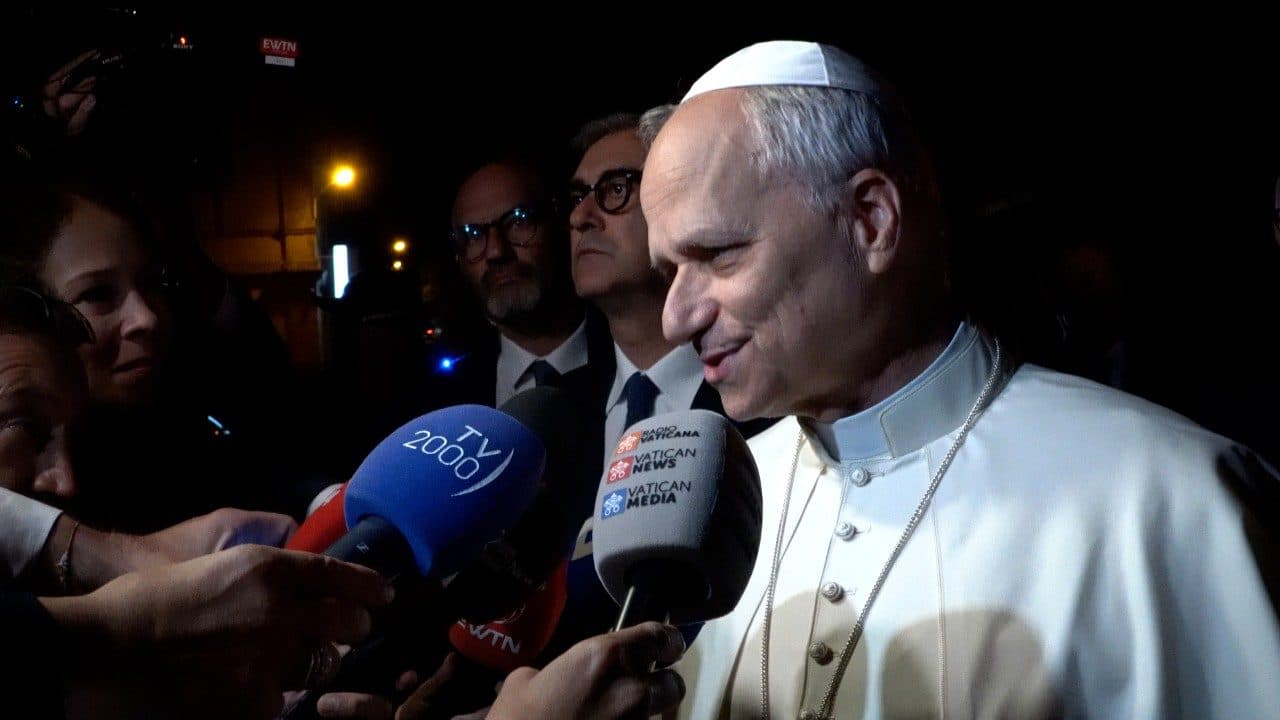 Pope weighs in on Durbin controversy hours before senator declines award