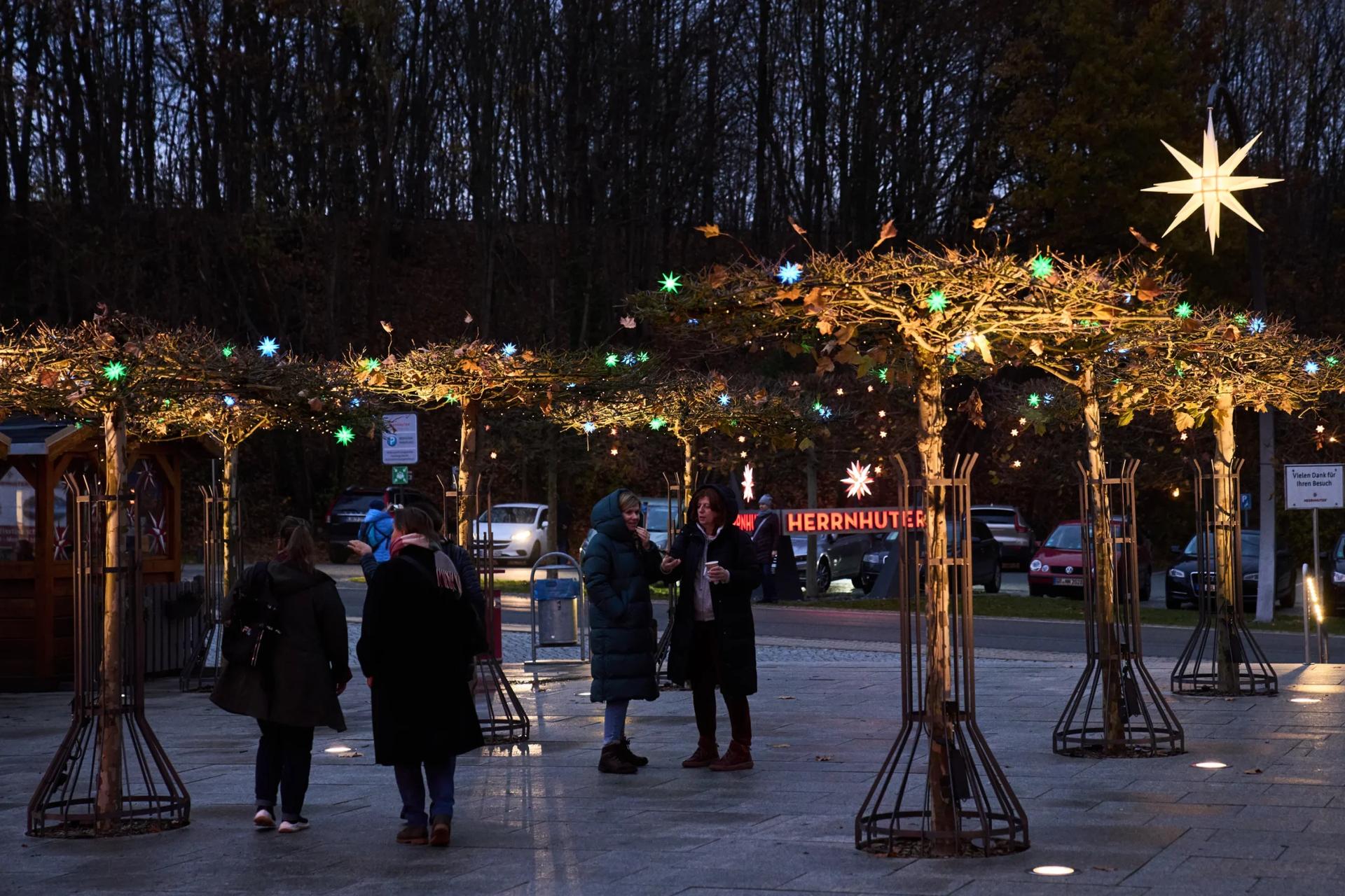 Moravian stars light up Germany’s Christmas season
