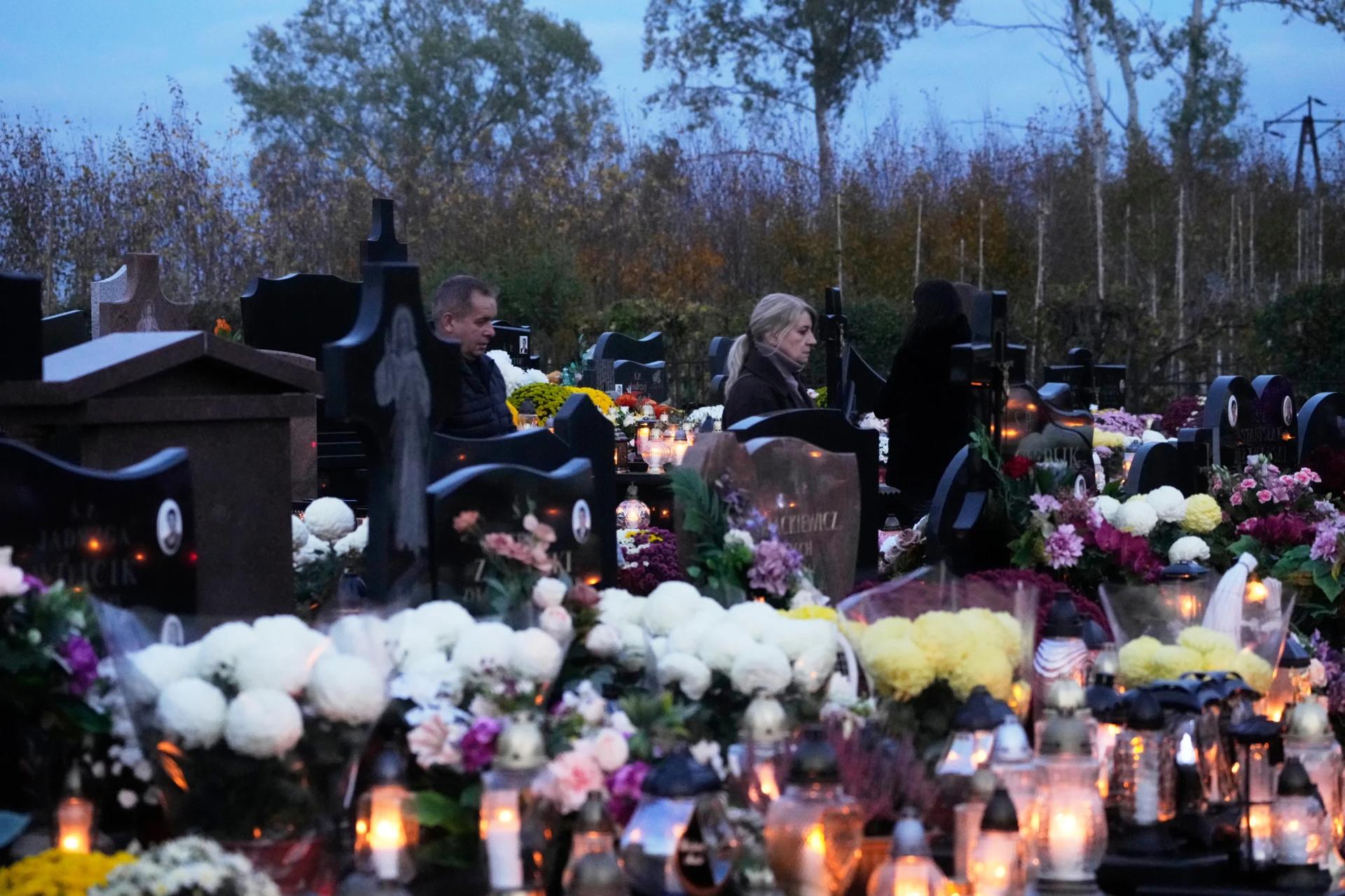 Catholics honor All Saints’ Day with family gatherings and cemetery visits across Poland