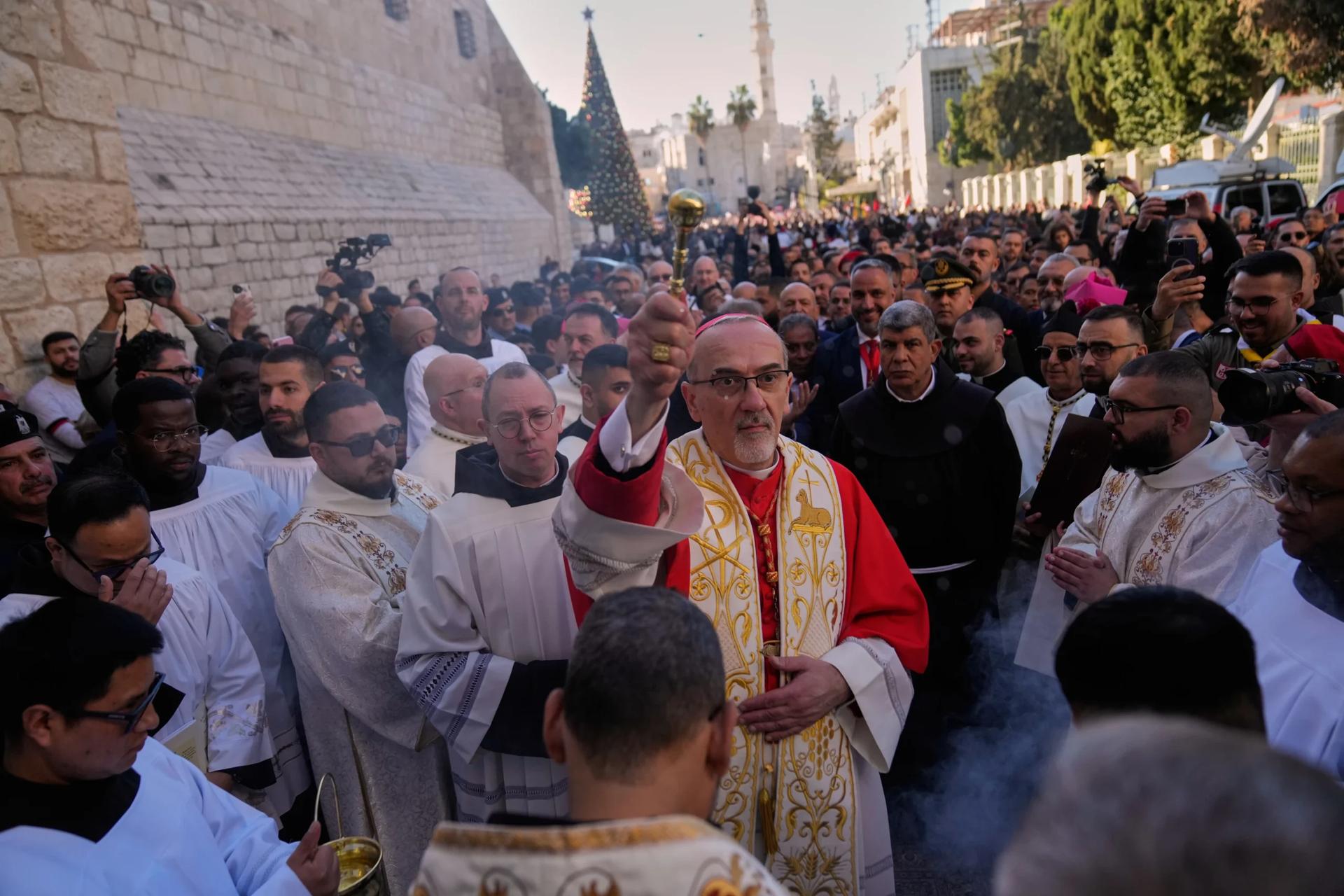 Thousands flock to Bethlehem to revive the Christmas spirit after 2 years of war in Gaza