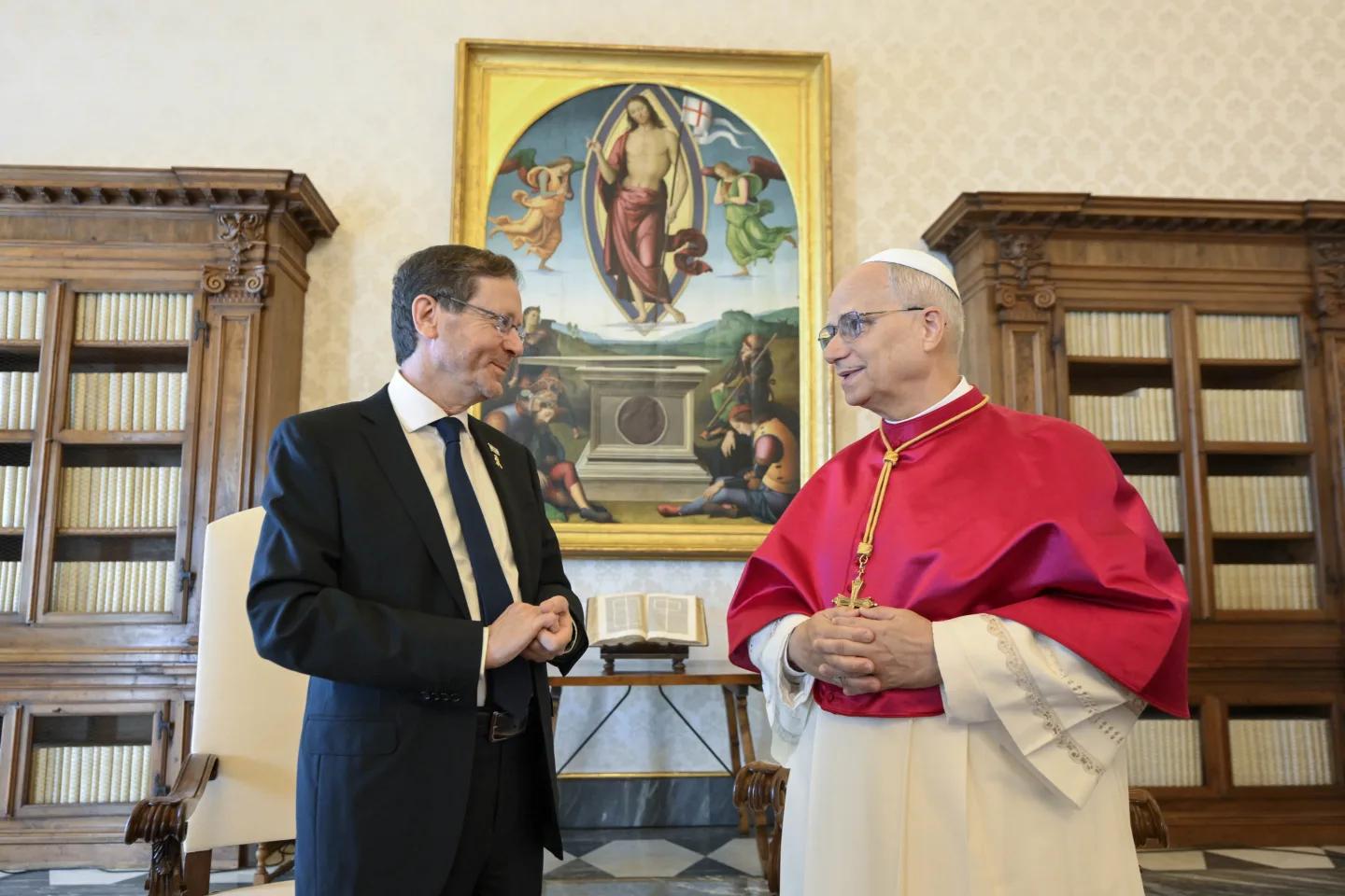 Pope, Herzog discuss antisemitism, peace in phone call
