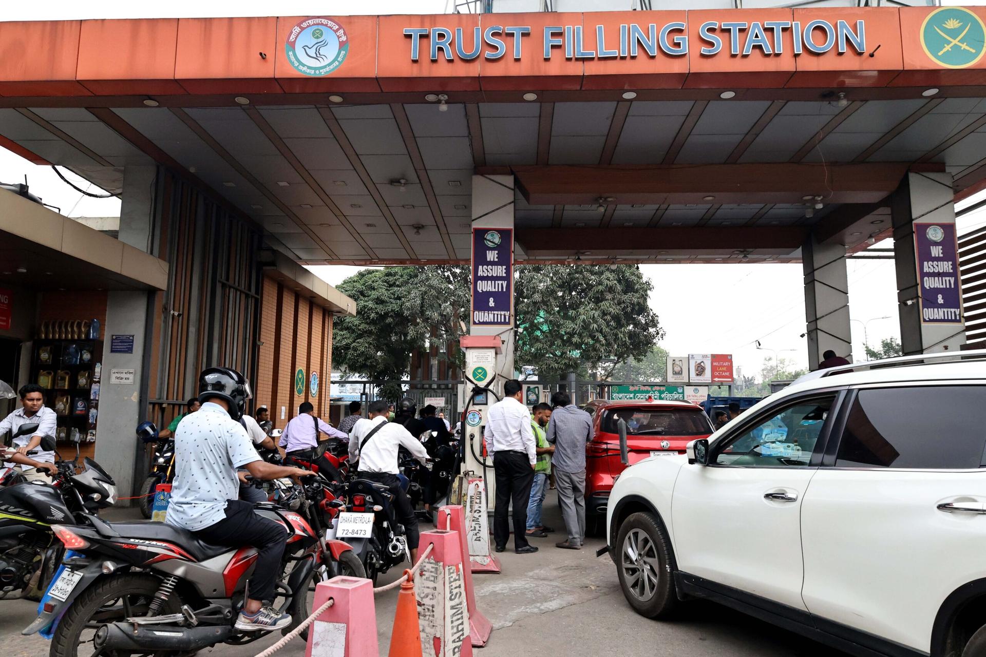 Iran war drives fuel crisis in Bangladesh as holidays approach