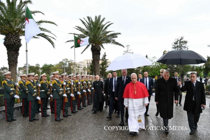 Pope arrives in Algeria as titan for peace