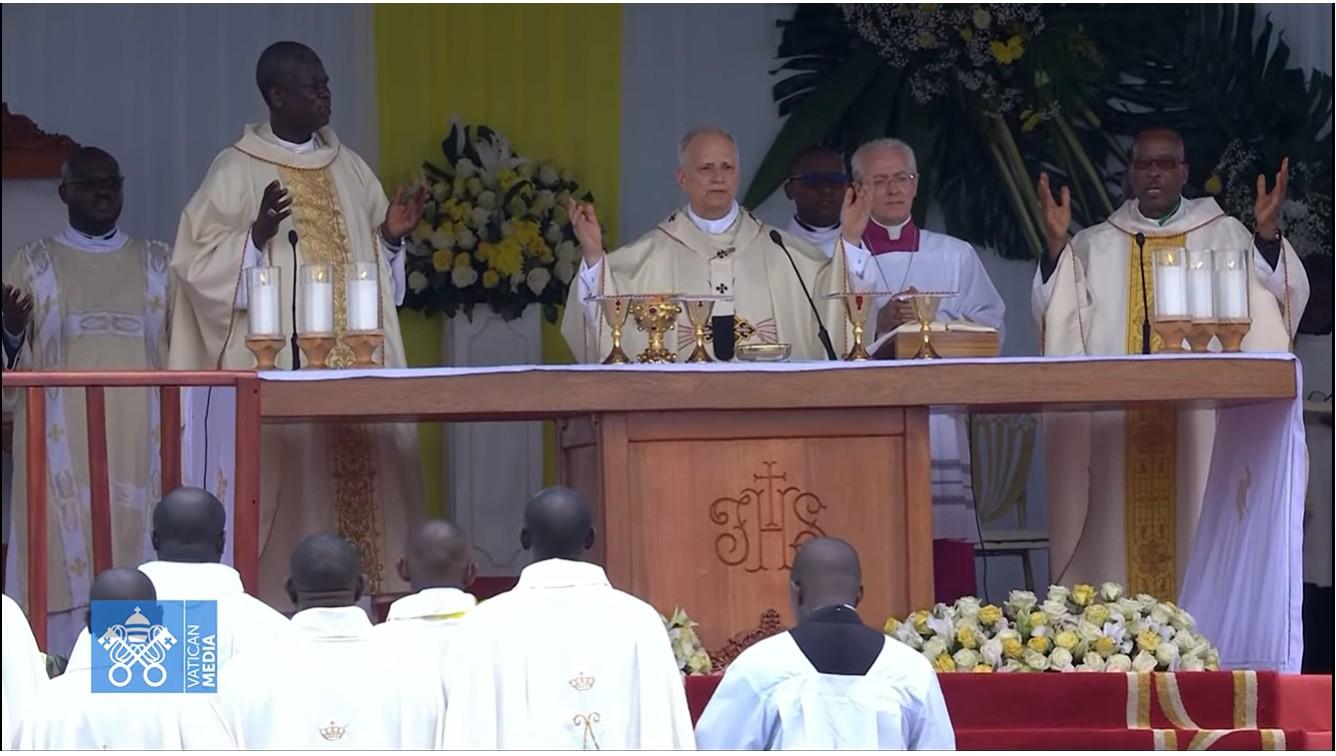 Pope in Douala challenges wealth distribution amid rampant corruption