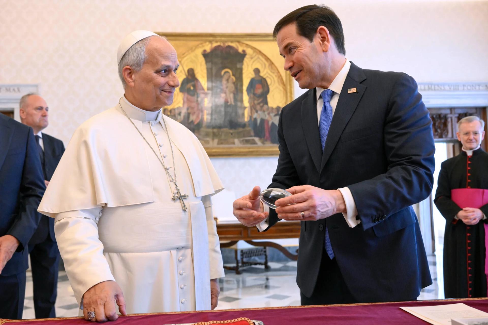 Rubio makes fence-mending visit to the Vatican after Trump’s broadsides against Pope Leo XIV
