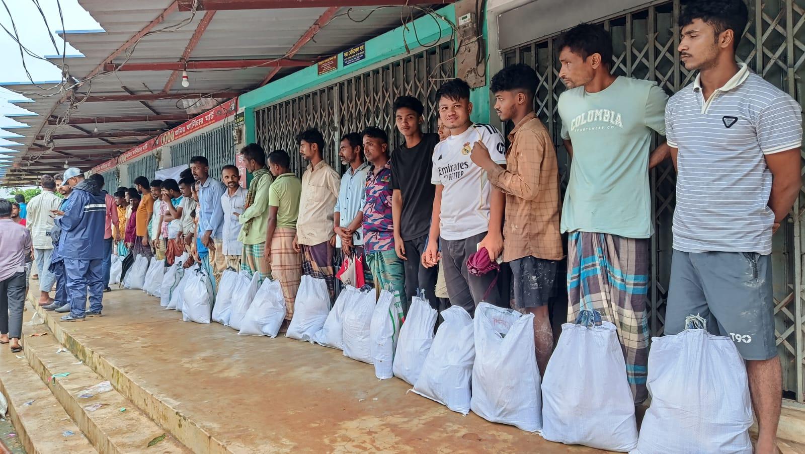Caritas, Catholic youth lead flood emergency response in Bangladesh
