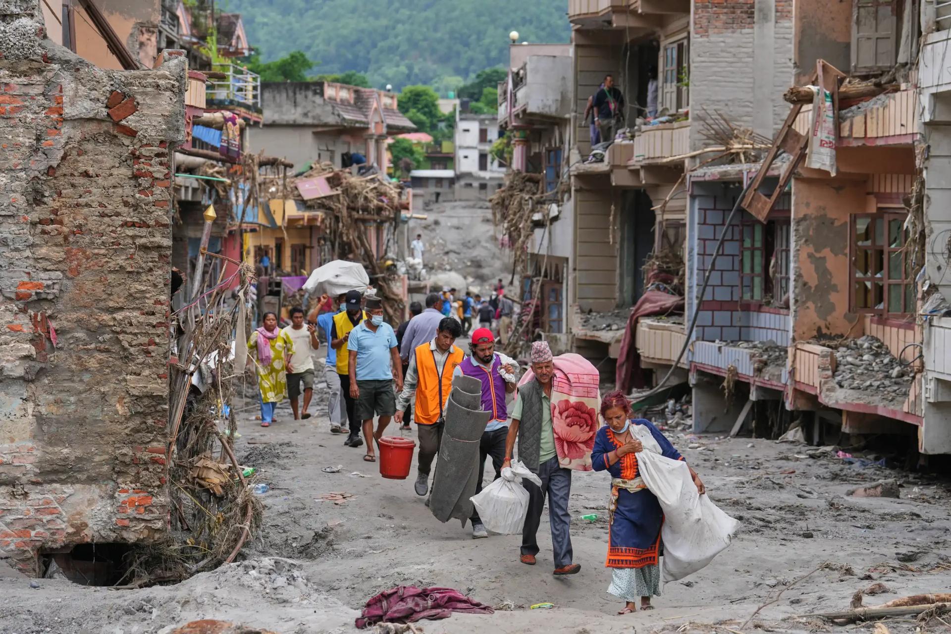 More than 600 dead, 3,000 missing after disaster in Himalayas, as Church responds