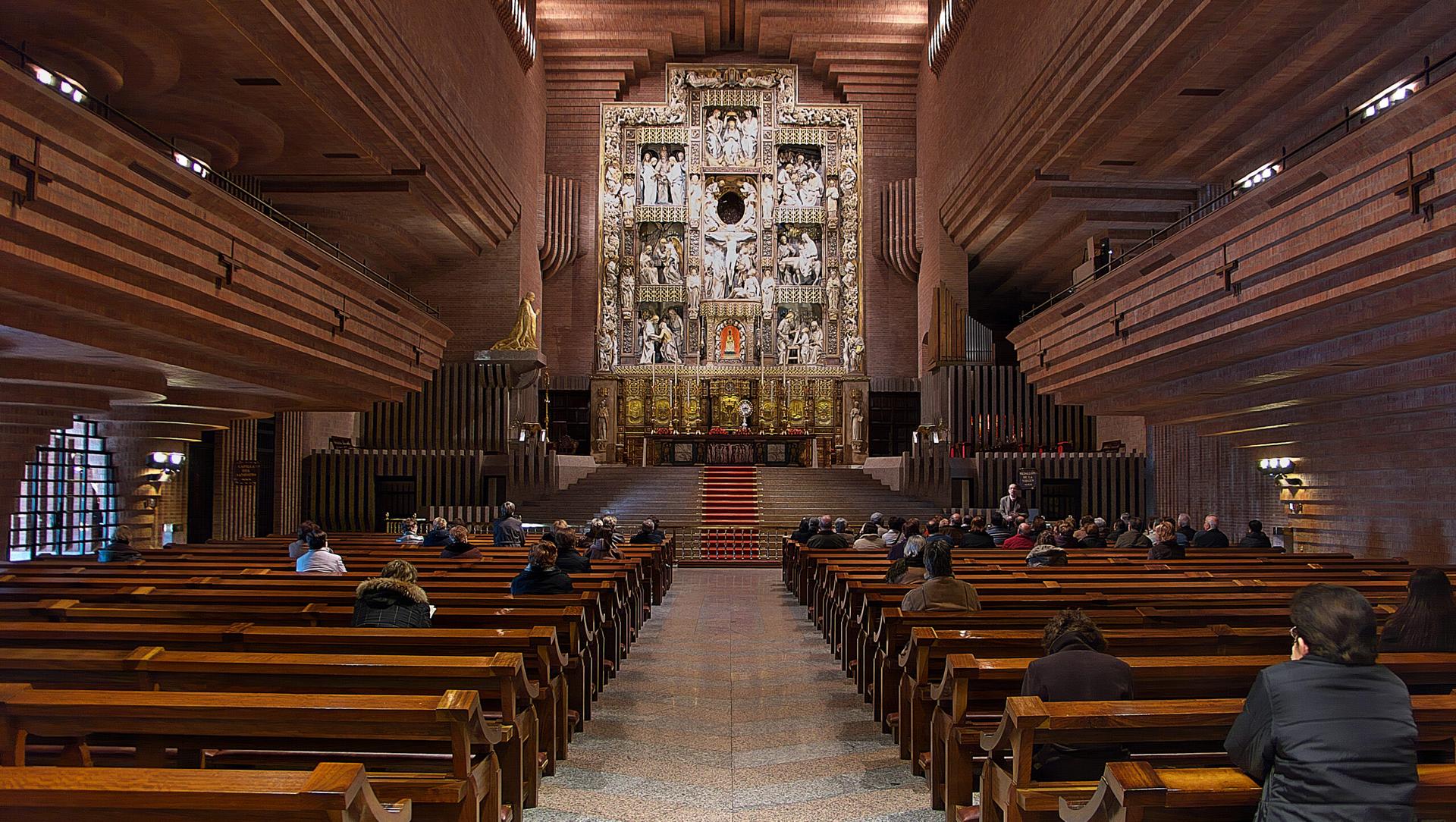 Spanish bishop renews dispute with Opus Dei over Marian image