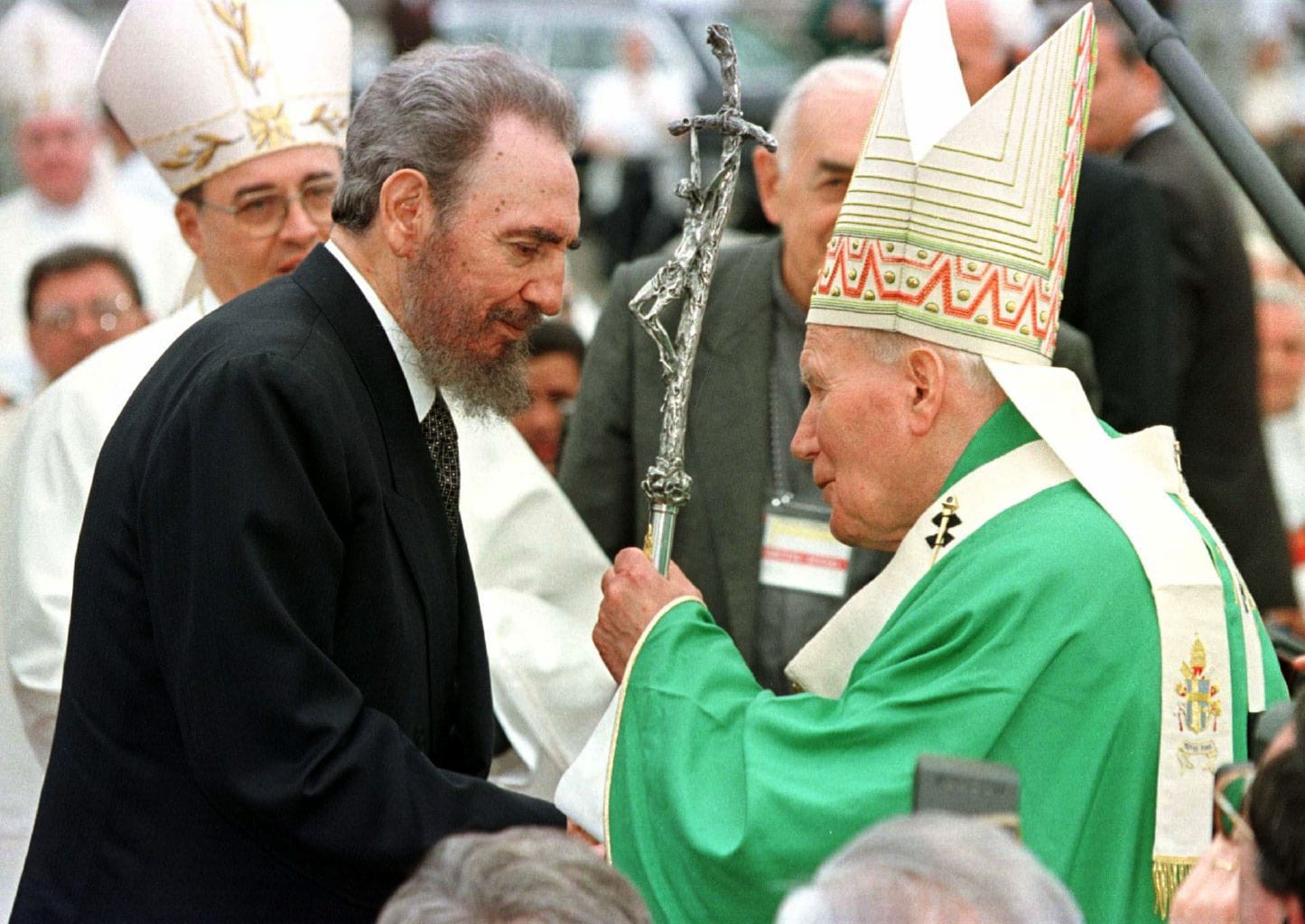 Pope John Paul II greets Cuban President Fidel Castro at the end of Mass in the Plaza of the Revolution in Havana Jan. 25, 1998. Of the four public Masses celebrated by Pope John Paul II during his visit, Castro only attended the Havana service. (Credit: CNS photo/Reuters.)