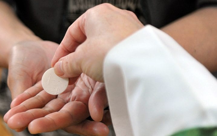 Communion In The Hand Vs Communion On The Tongue Crux Now